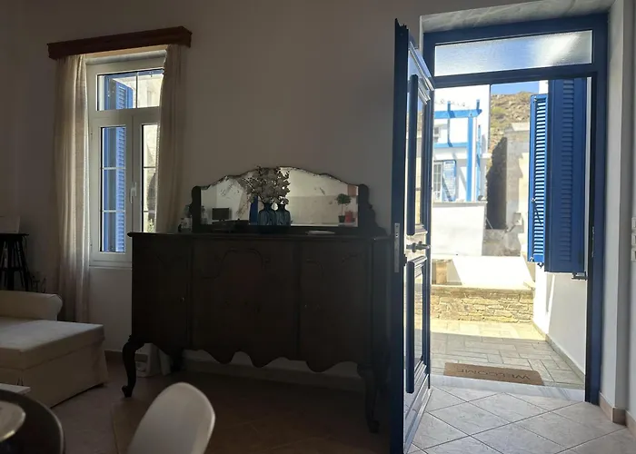 Tinos - House - Sleeps 5 - Pet Friendly - Parking Сasa de vacaciones Smardakito